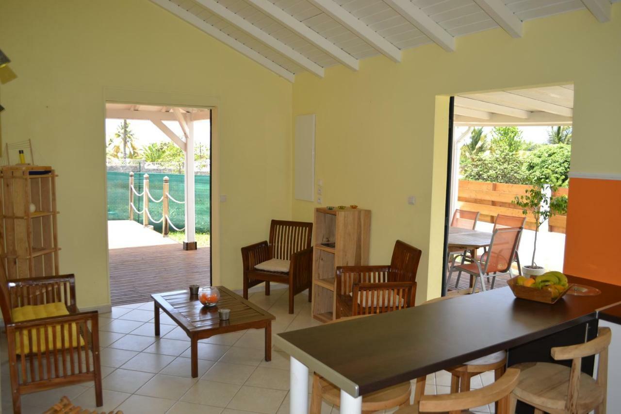 Mini-Villa Entre Montagne Et Mer Goyave Exterior foto